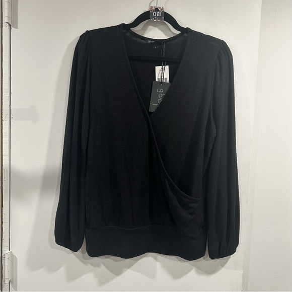 GIBSON NWT!! BLACK CROSSOVER SWEATER SIZE SMALL BUT COULD FIT A MEDIUM! #81 - Picture 1 of 5